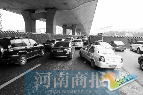 郑州快速路快不起来 陇海高架高峰期时速20公里