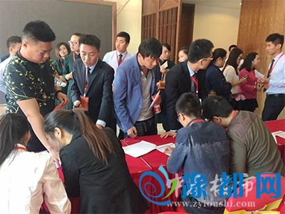 3011055905b977dd141145.jpg 4.jpg