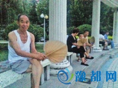 三伏天小区停电一整天 居民直呼“受不了”