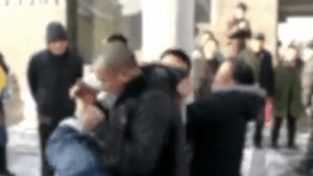 �����ӻ鷿С����Ź��ĸ ·�˲���Ⱥ��ΧŹ