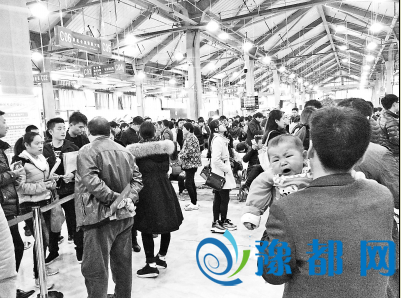 记者暗访郑州不动产登记部门 有预约号排到明年