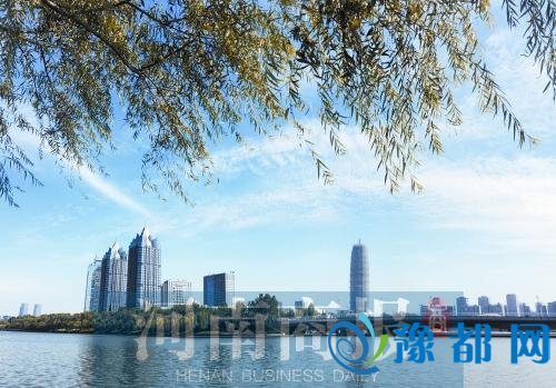 河南蓝天刷爆朋友圈 你知道俩“PM”降了多少吗