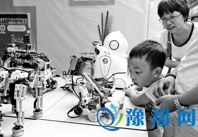 全国科普日活动启动 1200多场科普活动等你来