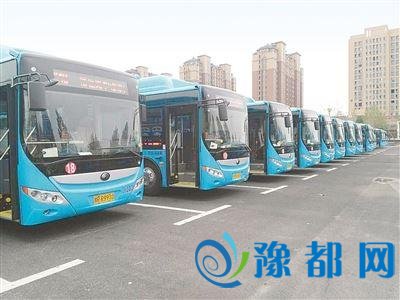  郑州公交启动冬季客运增加营运车辆 保证出行