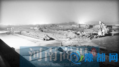 郑州违规工地不整改反想躲 督察一来工地灯全灭