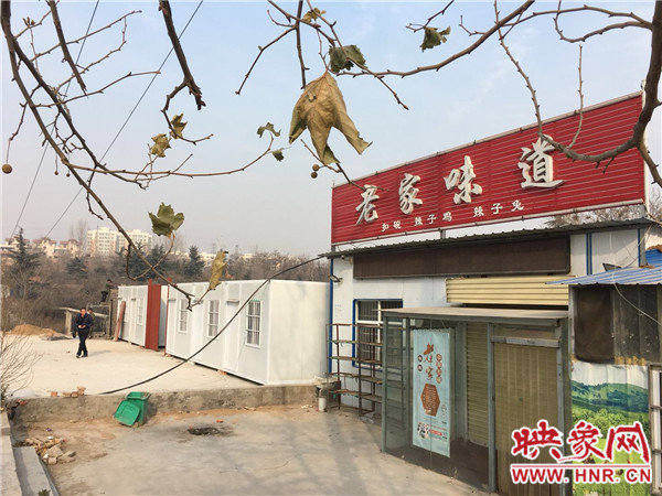 郑州马寨贾峪河边土地被饭店圈占搞违建 投诉月余难制止