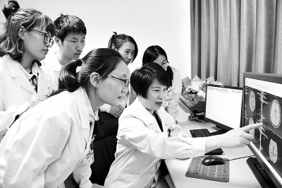 河南女医生当选国际医学磁共振学会理事 弥补中国缺席之憾