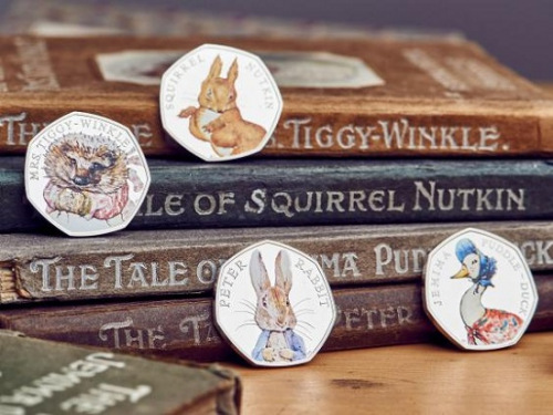 英国皇家铸币局推出一套“彼得兔”纪念币。